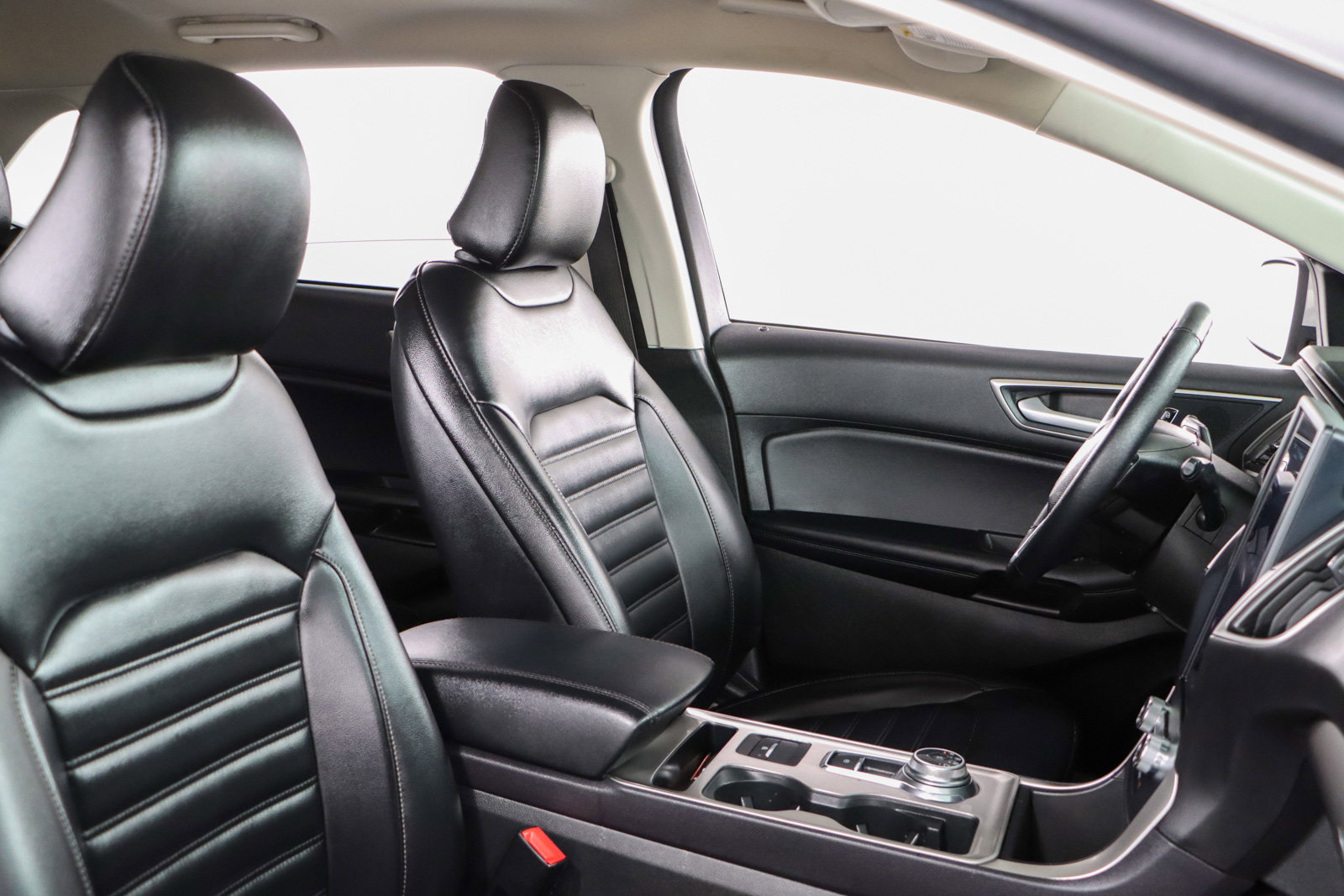 Used 2023 Ford Edge SEL image 26