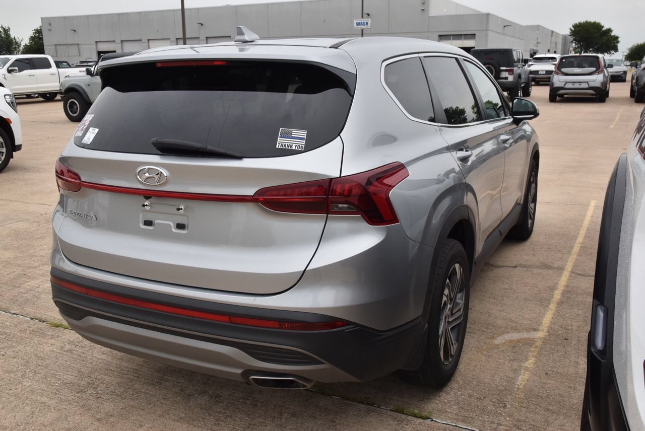 Used 2023 Hyundai Santa Fe SE FWD image 6