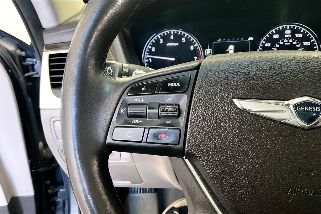 Used 2017 Genesis G80 3.8 AWD/4WD image 11
