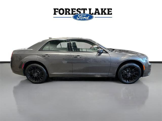 Used 2019 Chrysler 300 S image 8