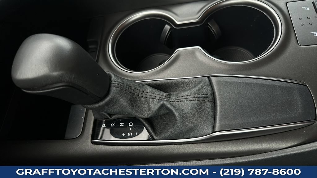 Used 2024 Toyota Camry SE FWD image 17