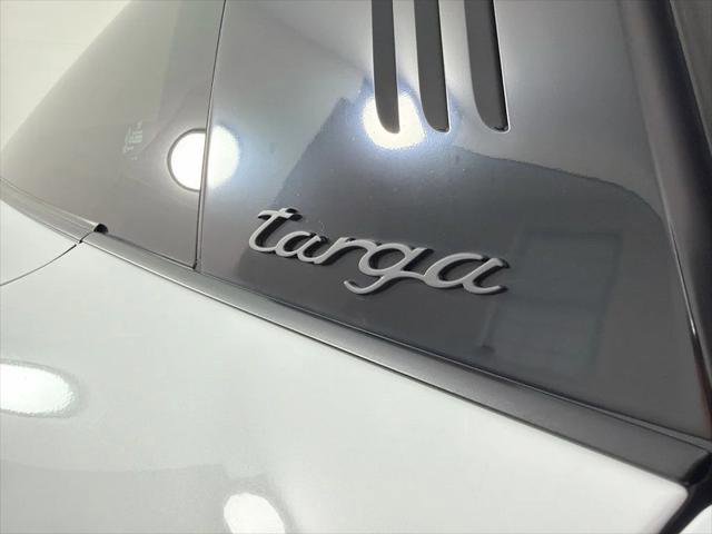 Certified 2019 Porsche 911 Targa 4 GTS AWD/4WD image 11