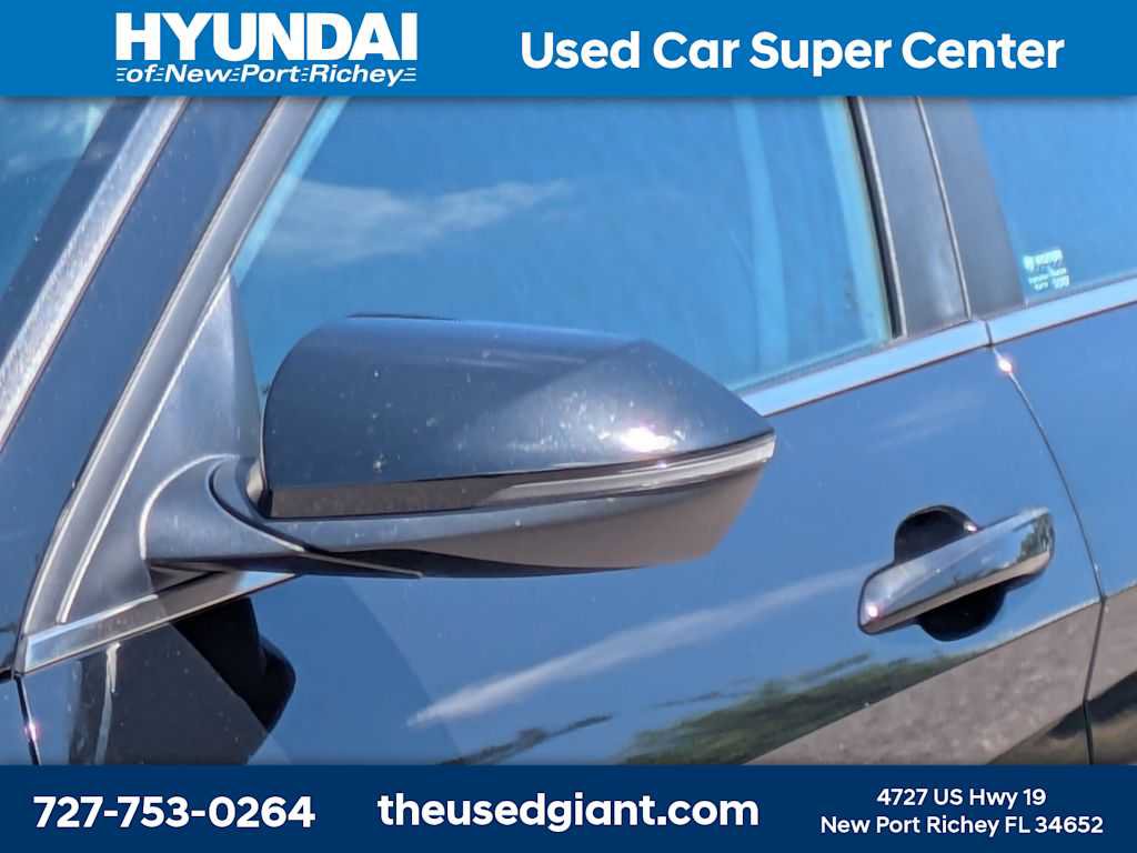 Certified 2023 Hyundai Elantra Limited w/ Cargo Package FWD image 11
