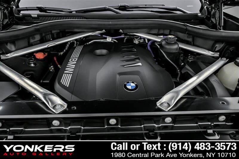 Used 2023 BMW X7 xDrive40i w/ M Sport Package AWD/4WD image 64