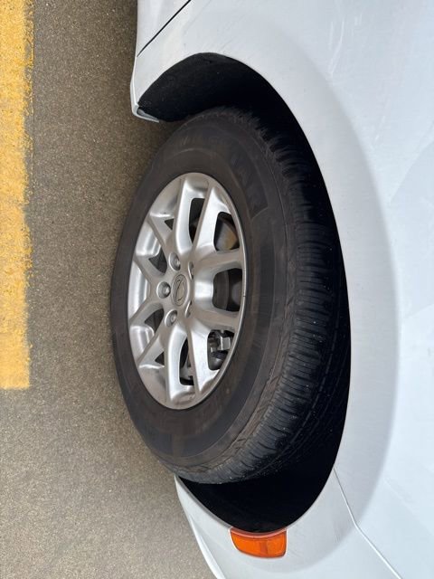 Used 2024 Chrysler Pacifica Touring-L image 5