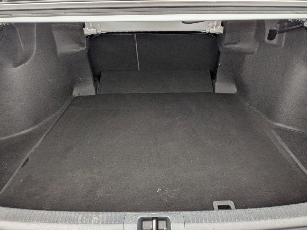 Used 2020 Toyota Camry XLE FWD image 26