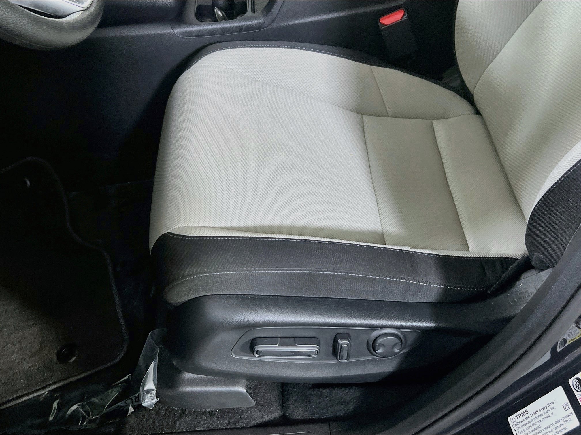 Used 2025 Honda CR-V EX image 18