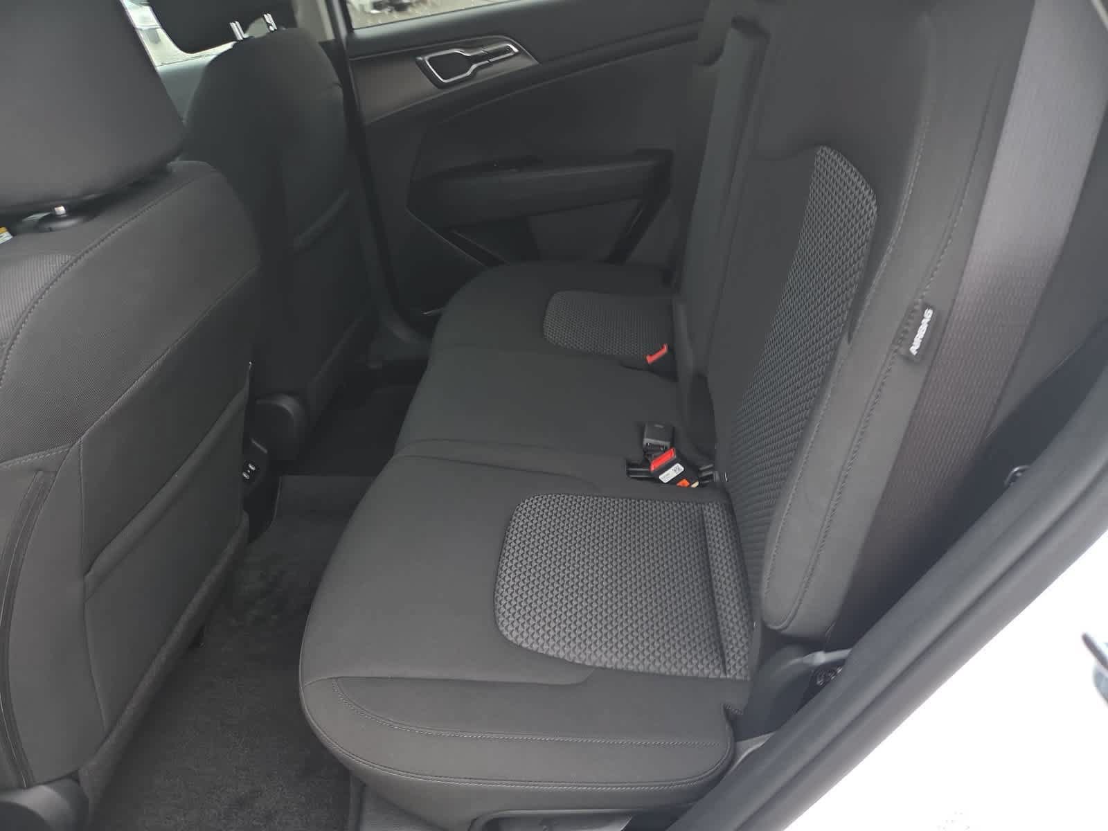 New 2026 Kia Sportage LX w/ LX Convenience Package FWD image 6