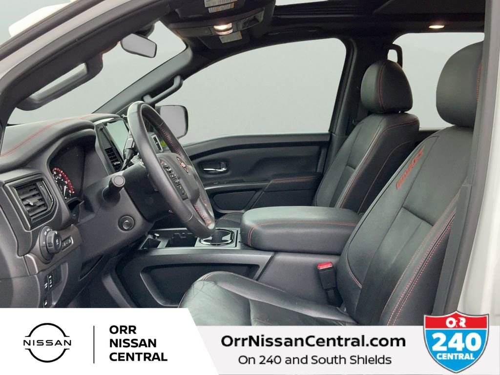 Used 2023 Nissan Titan PRO-4X w/ Pro-4x Convenience Package AWD/4WD image 17