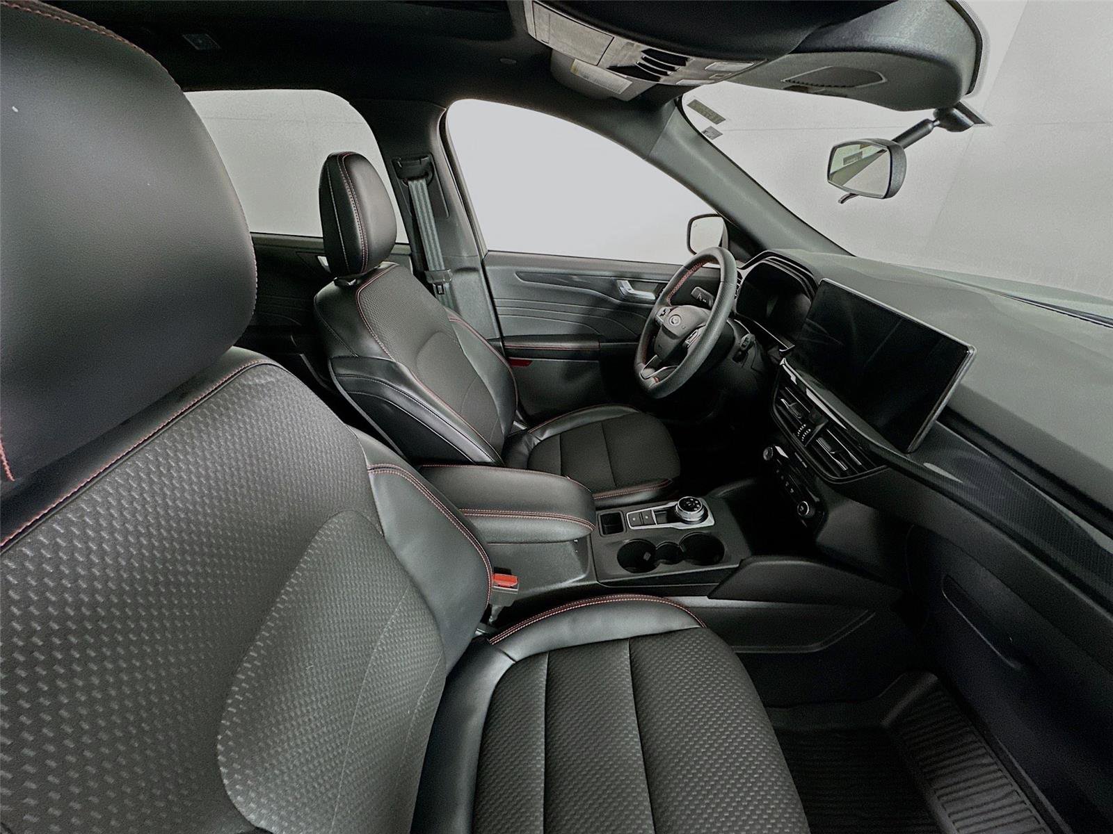 Used 2023 Ford Escape ST-Line w/ Tech Pack #1 image 28