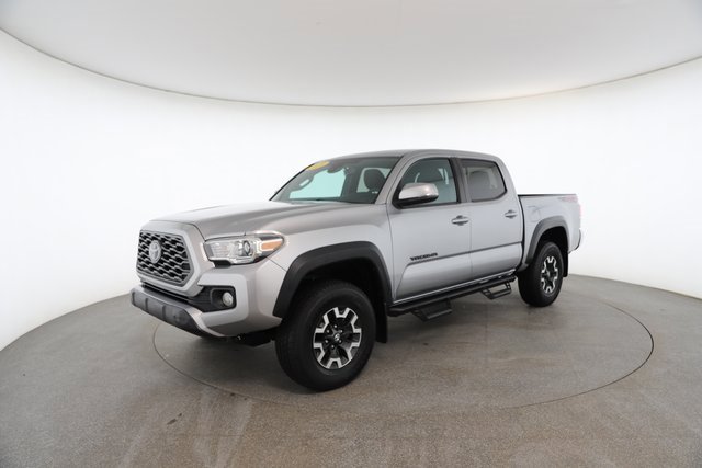 Used 2021 Toyota Tacoma SR image 2