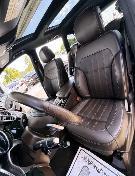 Used 2018 Mercedes-Benz GLS 450 4MATIC w/ Premium Package image 17