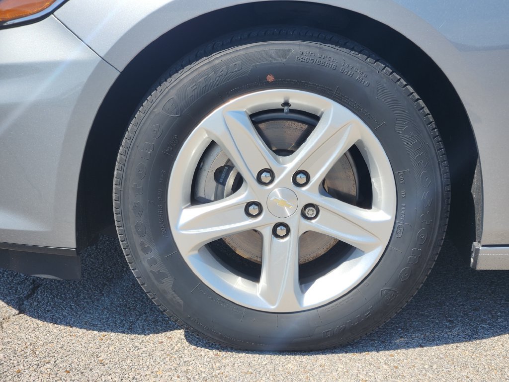 Used 2025 Chevrolet Malibu LS FWD image 7