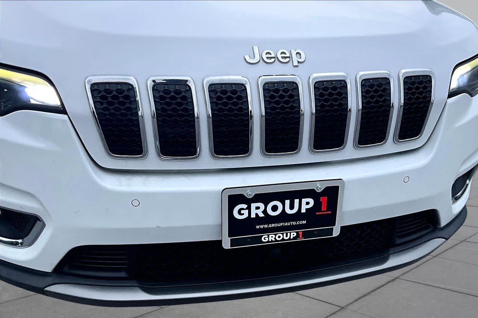 Used 2019 Jeep Cherokee Limited w/ Technology Group FWD image 29