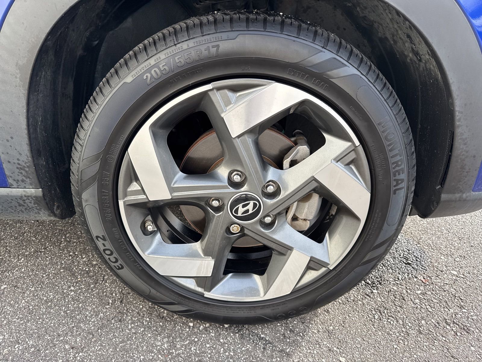 Used 2022 Hyundai Venue Limited w/ Cargo Package image 9