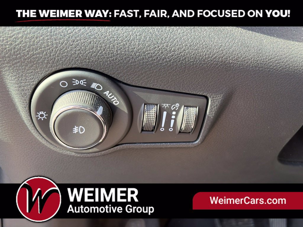 Used 2025 Jeep Compass Limited AWD/4WD image 20