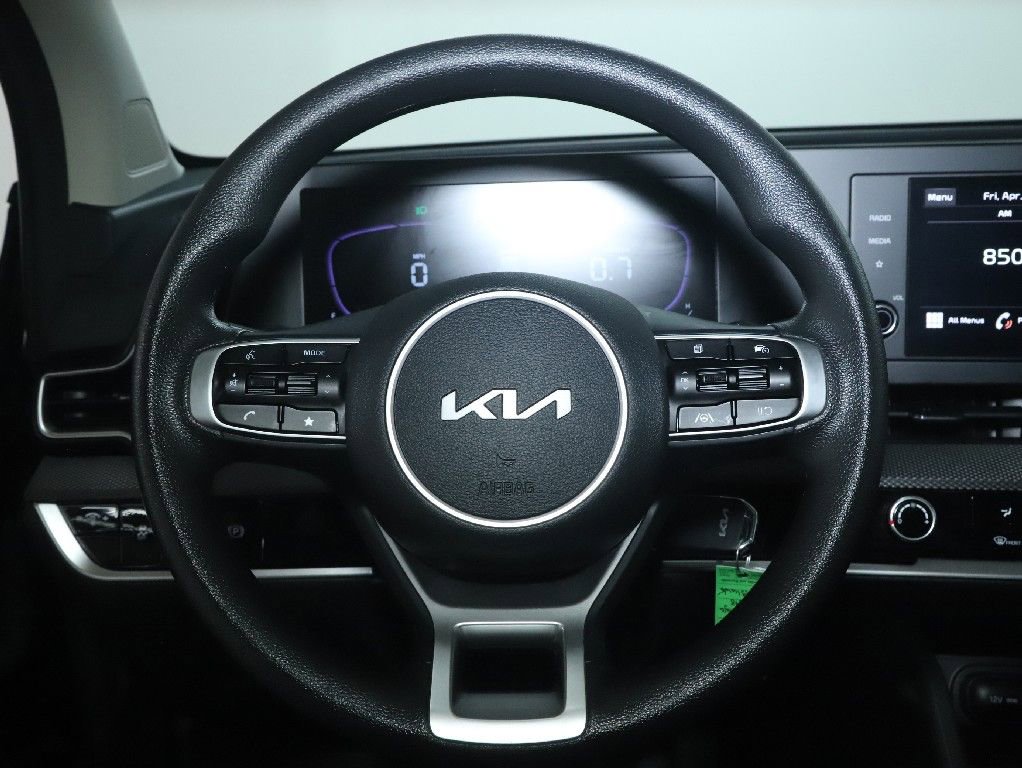 Used 2025 Kia Sportage LX AWD/4WD image 21