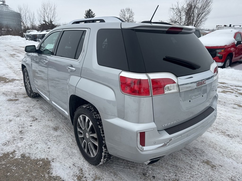 Used 2016 GMC Terrain Denali image 3