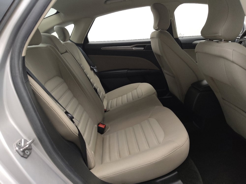 Used 2018 Ford Fusion S image 19