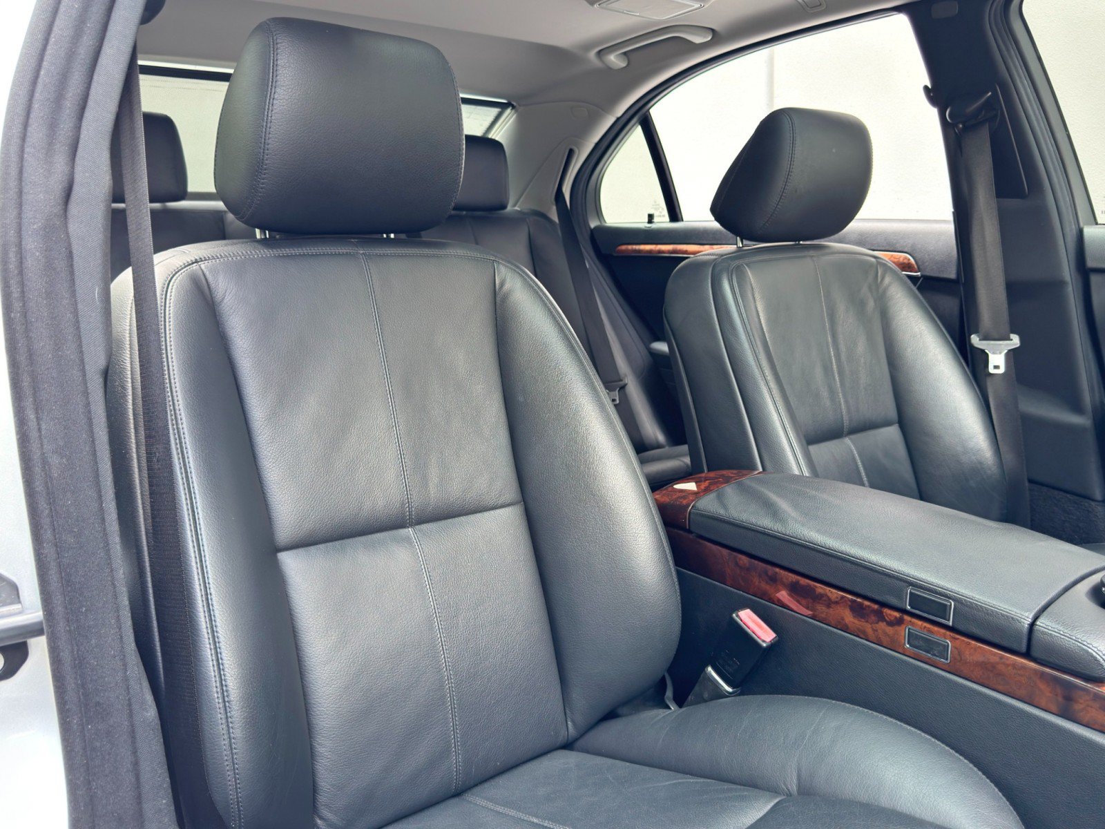Used 2007 Mercedes-Benz S 550 image 33