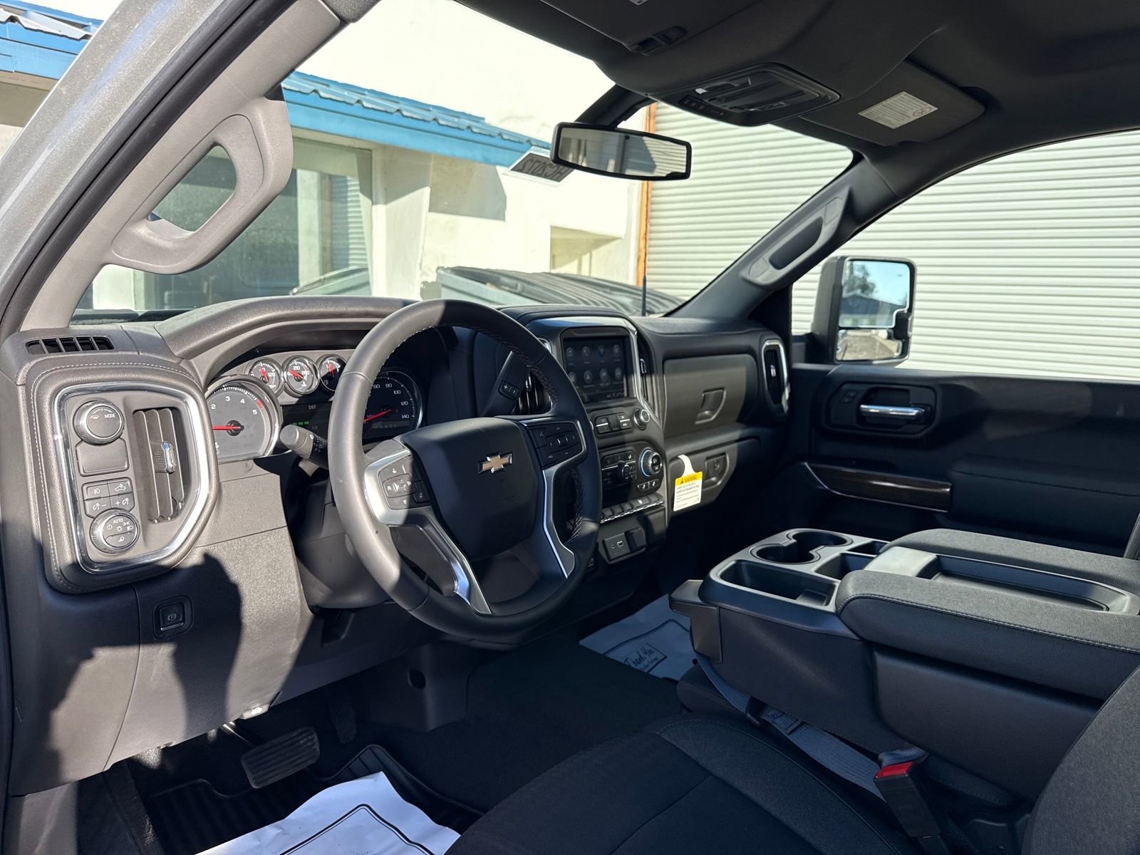 Used 2023 Chevrolet Silverado 2500 LT w/ Convenience Package image 12