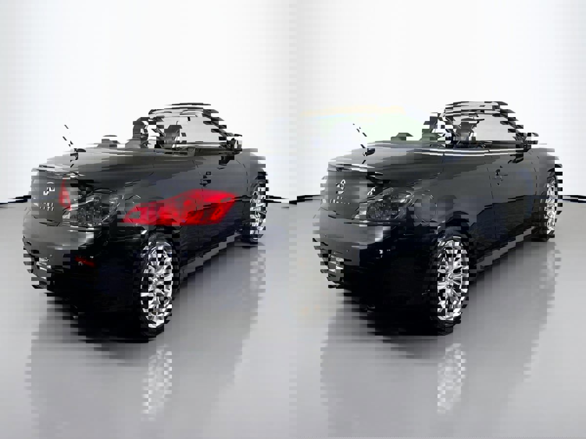 Used 2014 INFINITI Q60 Convertible w/ Premium Package image 6