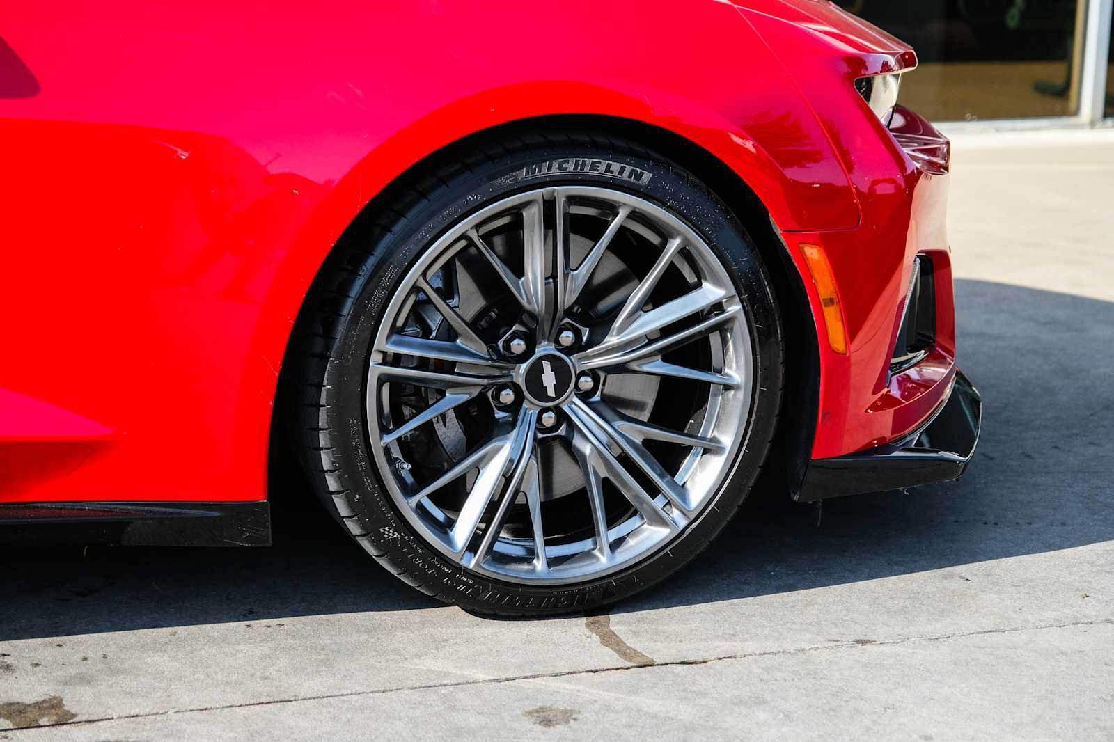 Used 2019 Chevrolet Camaro ZL1 RWD image 12