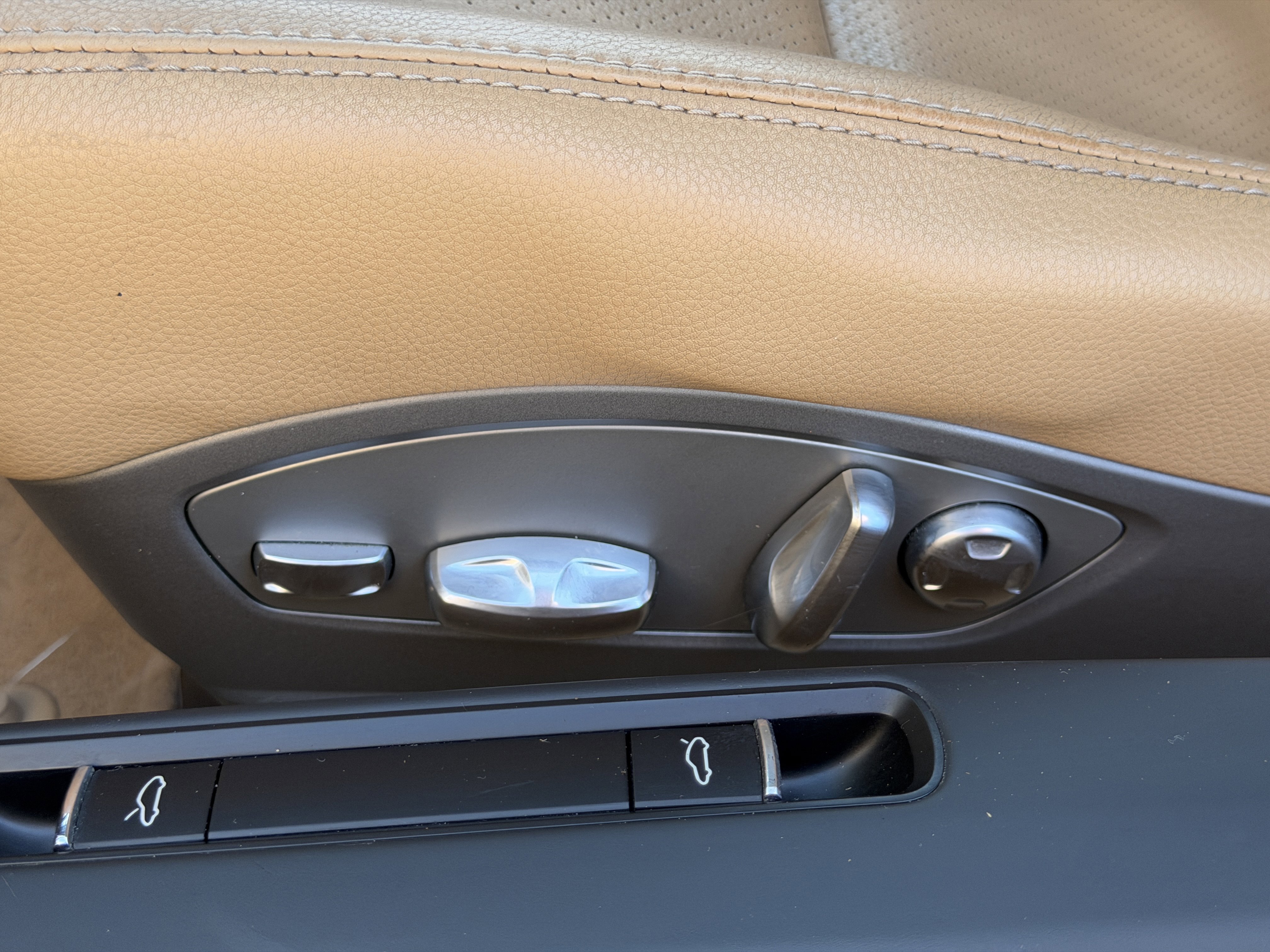 Used 2013 Porsche Boxster RWD image 21