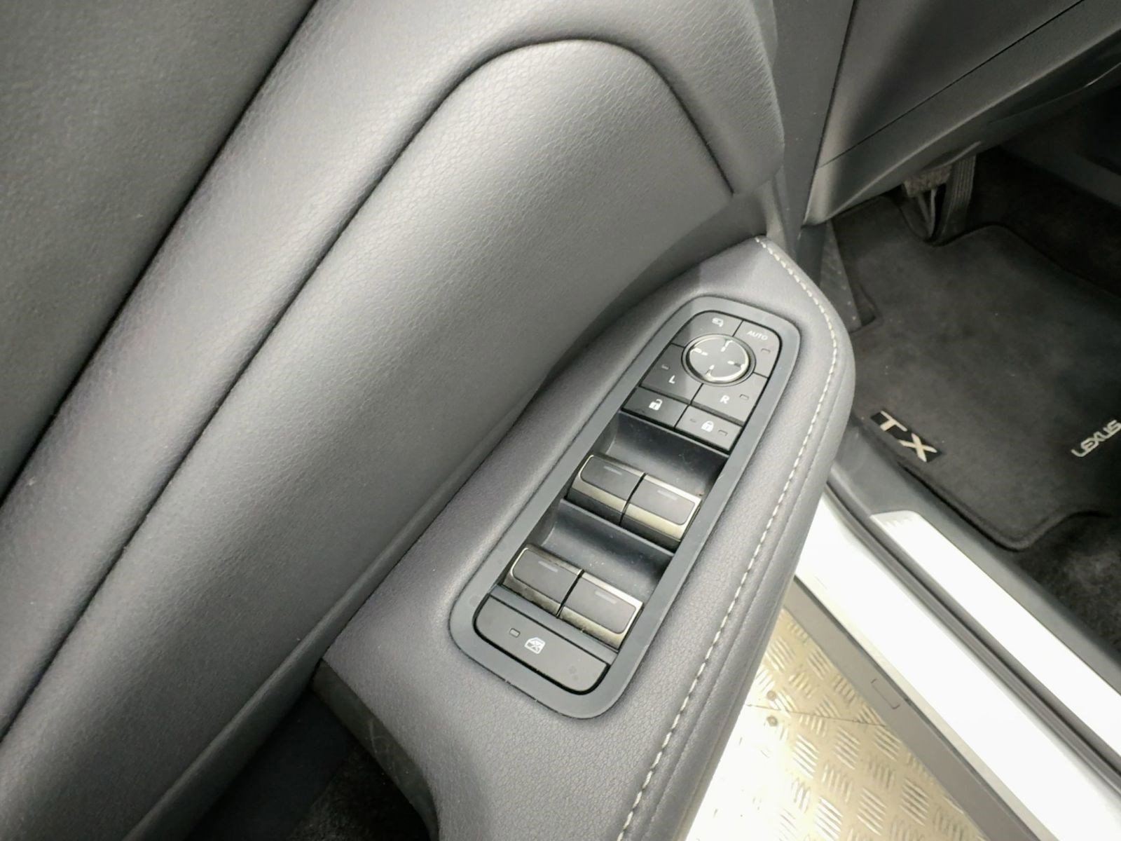 Certified 2025 Lexus TX 350 AWD w/ Technology Package image 13