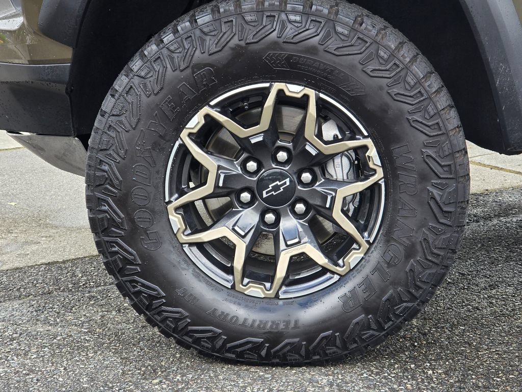 Used 2024 Chevrolet Colorado ZR2 AWD/4WD image 9