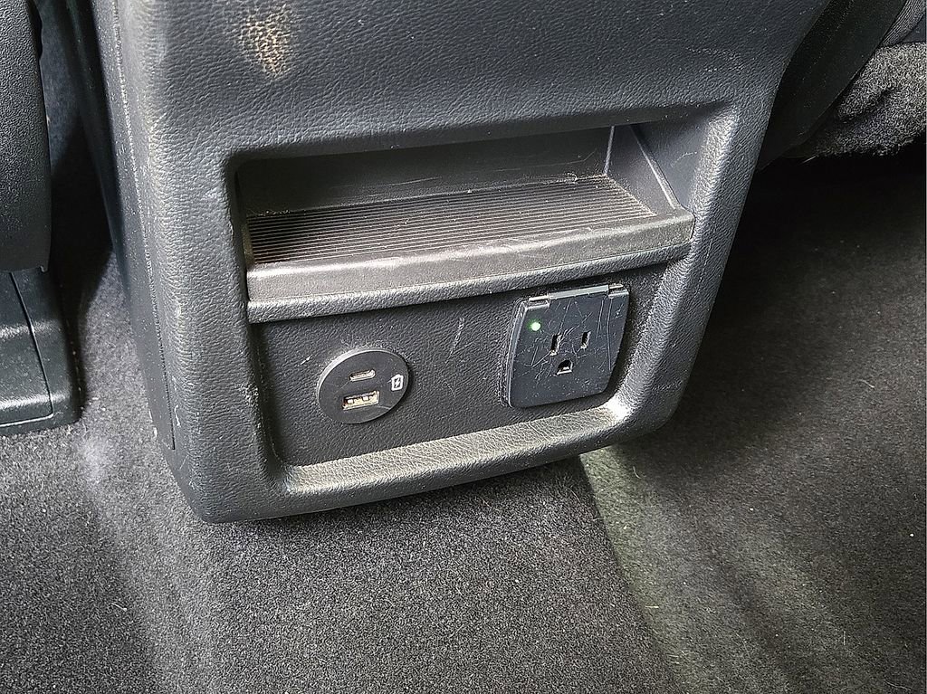 Used 2022 Ford Edge SEL w/ Convenience Package image 17