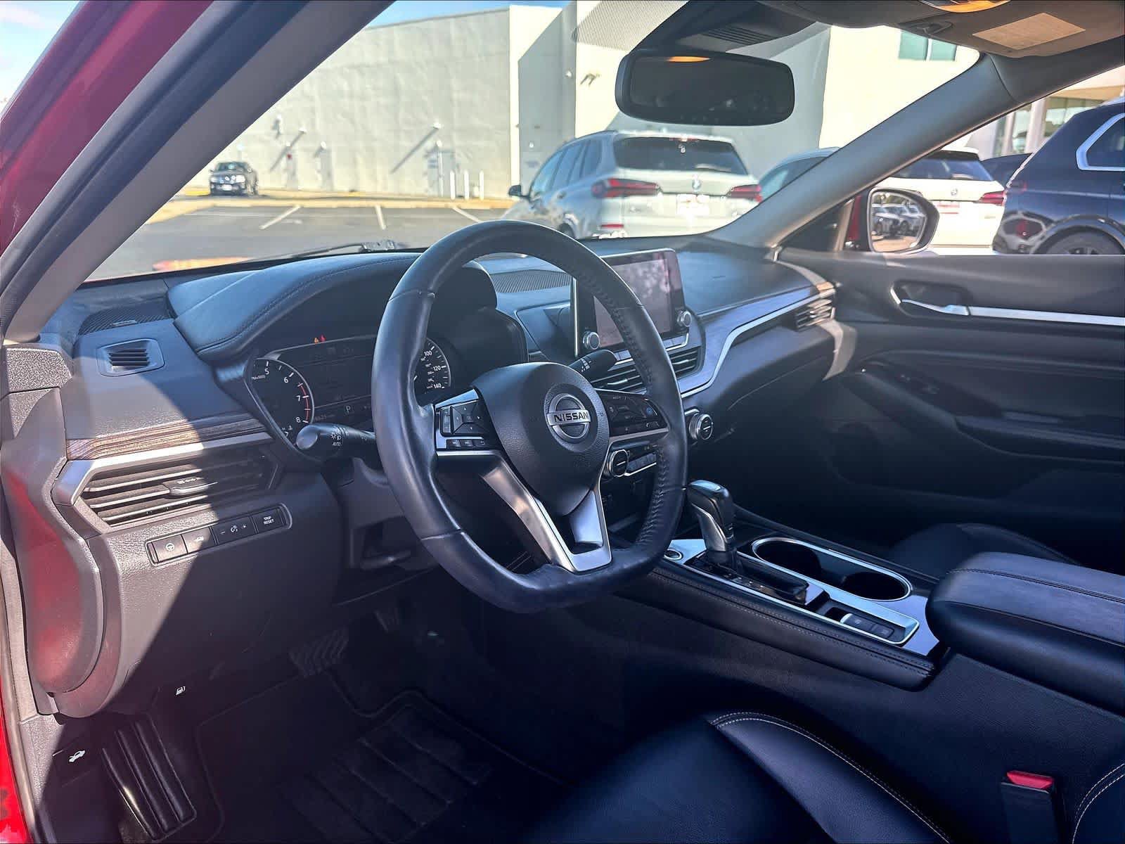 Used 2020 Nissan Altima 2.5 Platinum FWD image 18