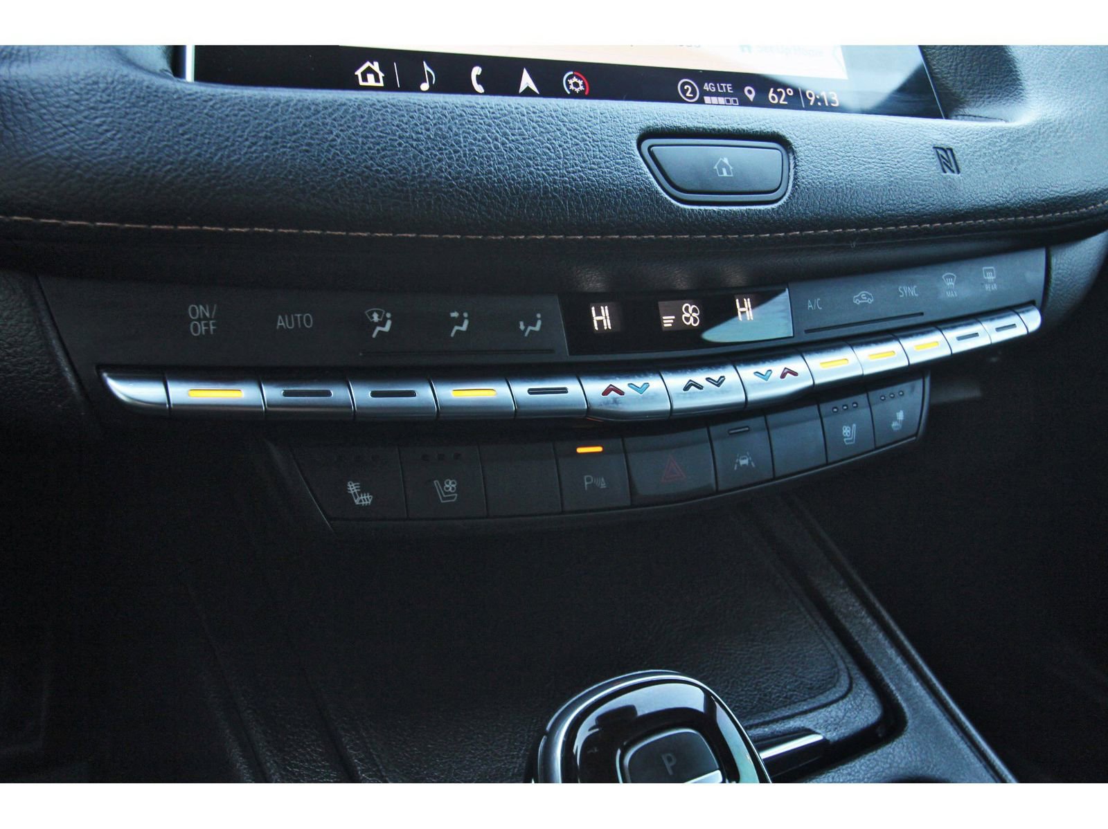 Used 2021 Cadillac XT4 Sport image 28