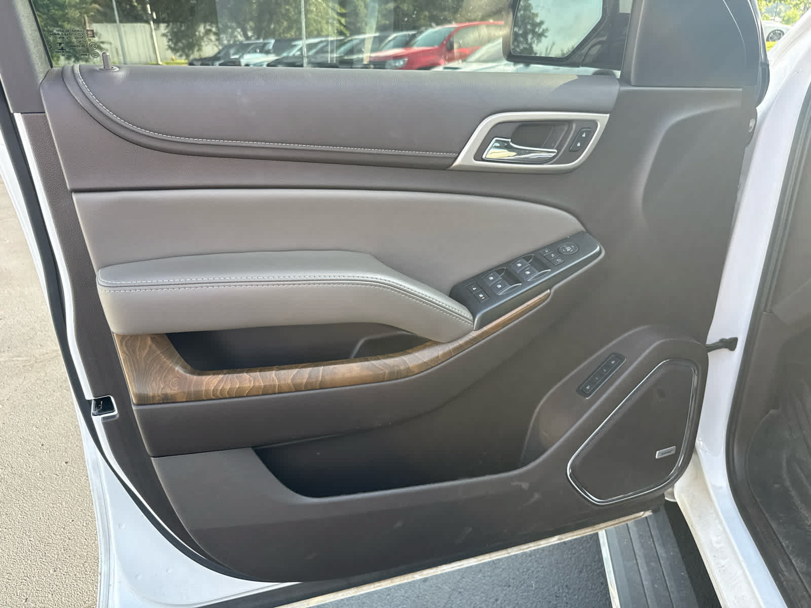 Used 2020 GMC Yukon XL Denali w/ Denali Premium Package AWD/4WD image 14