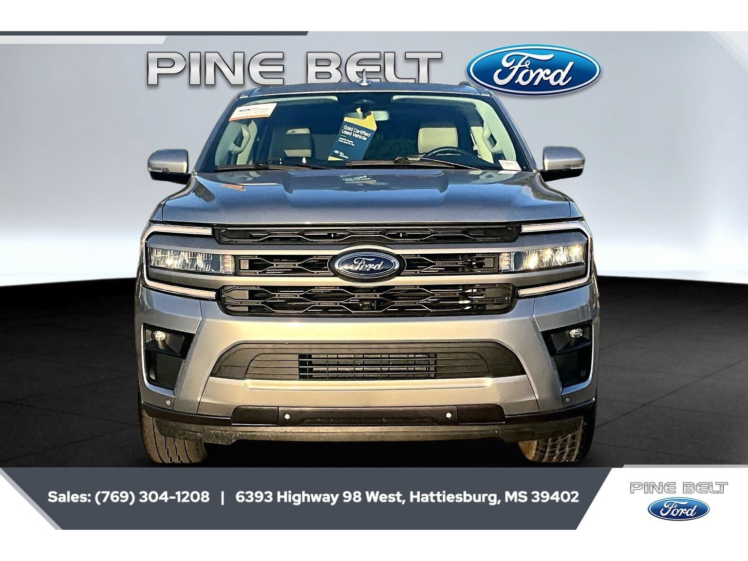 Used 2024 Ford Expedition XLT RWD image 3