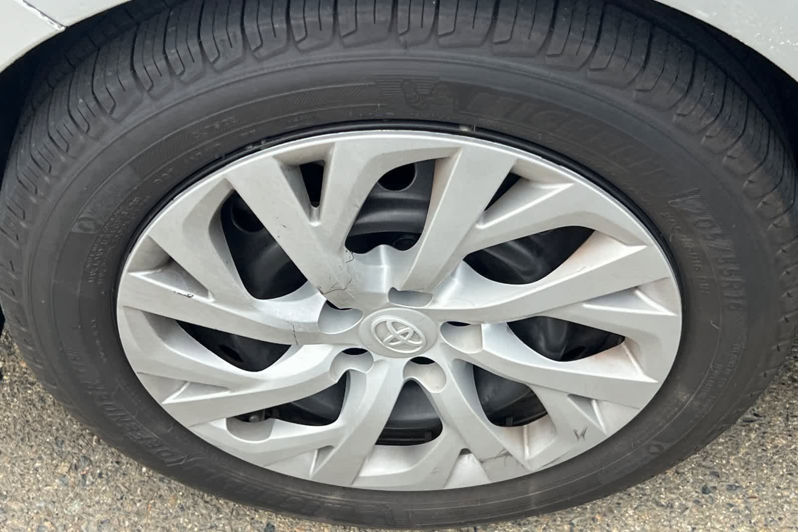 Used 2019 Toyota Corolla LE FWD image 10