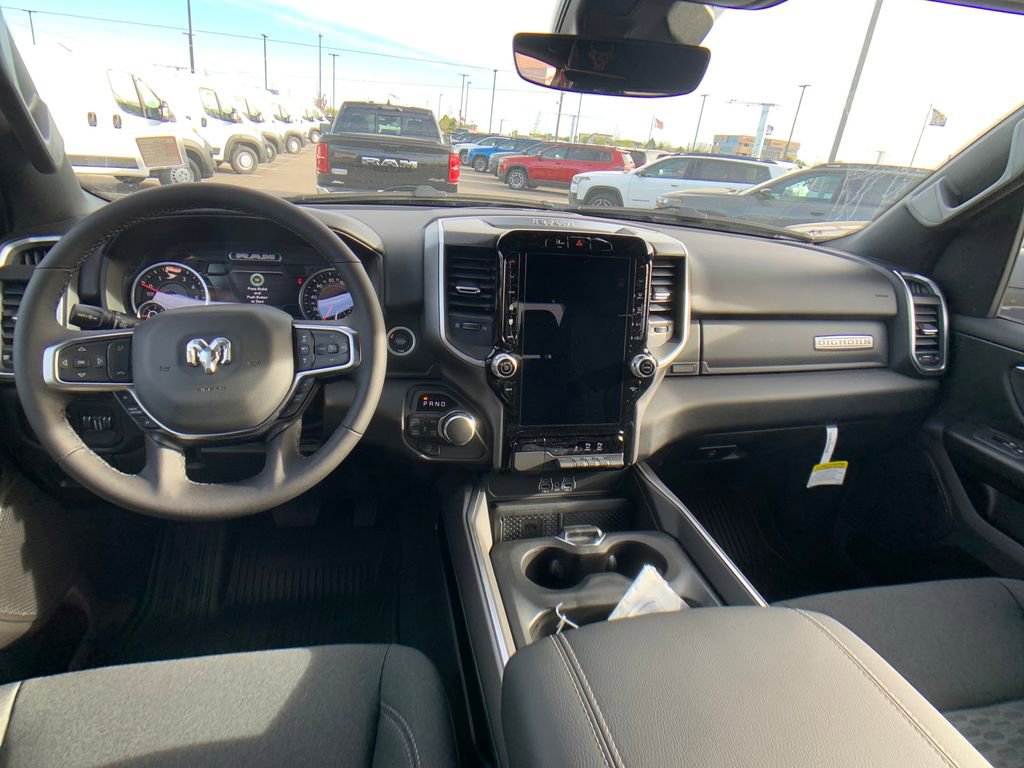 New 2026 RAM 1500 4x4 Crew Cab image 12