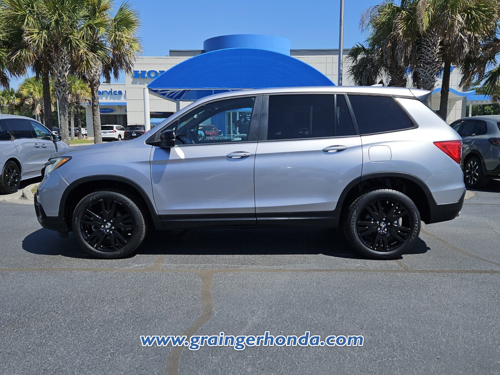 Used 2019 Honda Passport Sport image 2