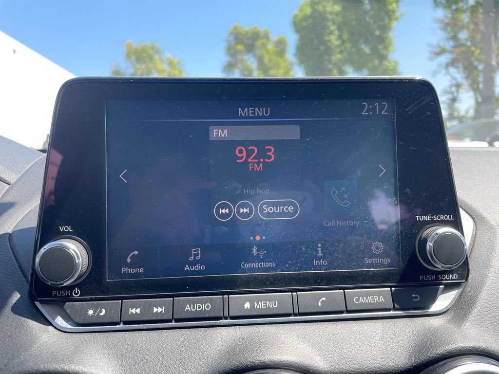 Used 2020 Nissan Sentra SV FWD image 12