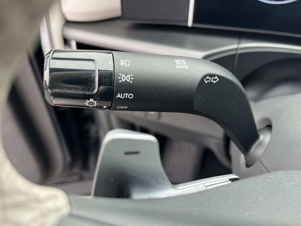 Used 2025 Hyundai Santa Fe SEL image 21