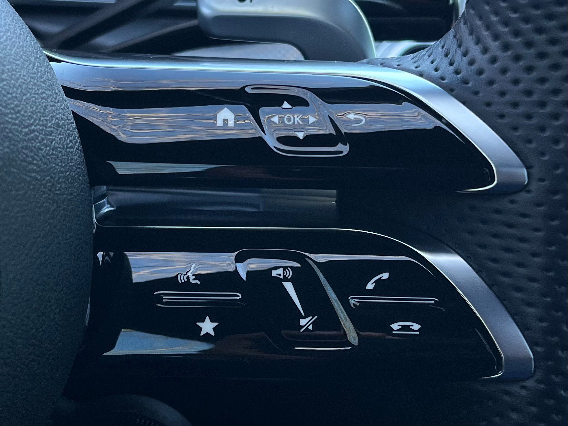 Used 2024 Mercedes-Benz C 43 AMG AMG w/ MB NAVIGATION, AMG REAL image 37