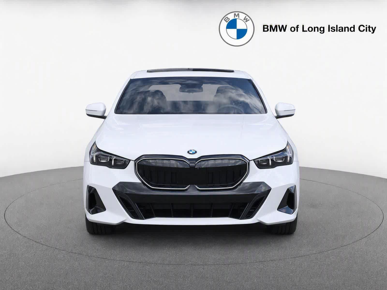 New 2027 BMW 530i xDrive w/ M Sport Package AWD/4WD image 2