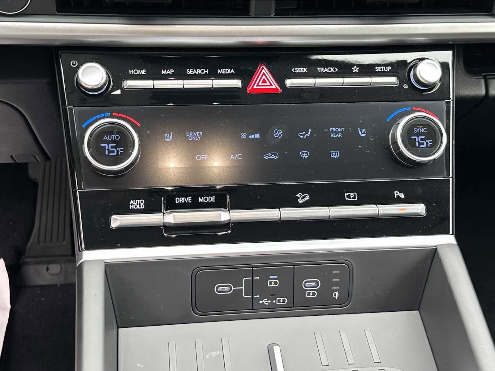 New 2026 Hyundai Santa Fe SEL FWD image 18