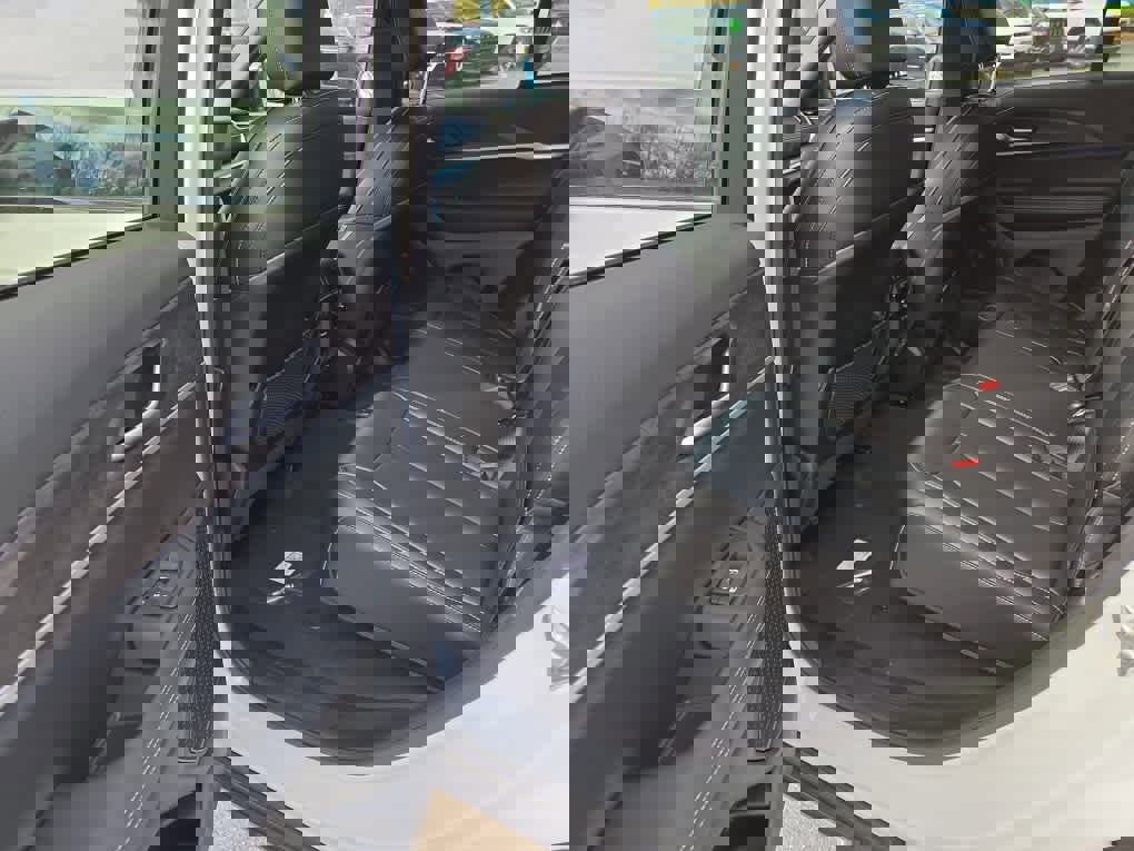 New 2025 Jeep Grand Cherokee Limited w/ MOPAR Finishing Package image 12