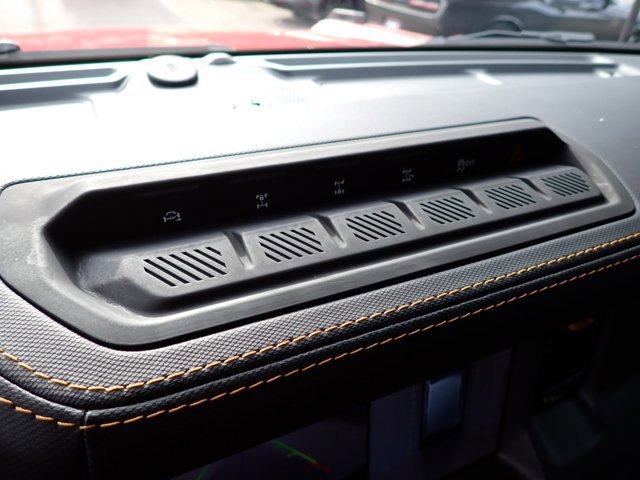 Certified 2024 Ford Bronco Badlands AWD/4WD image 25