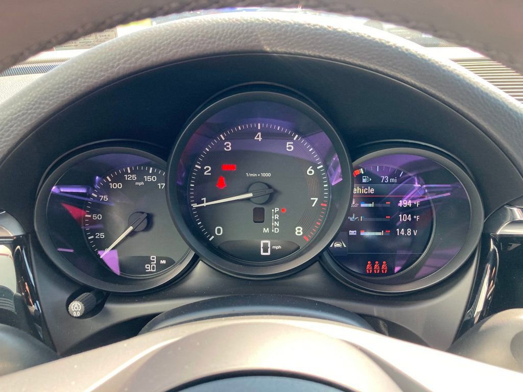 Certified 2025 Porsche Macan image 25