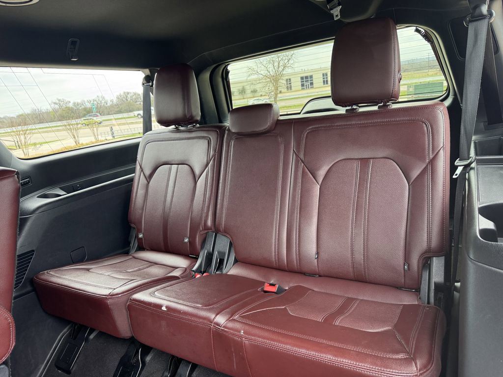 Used 2024 Ford Expedition Max Limited image 31