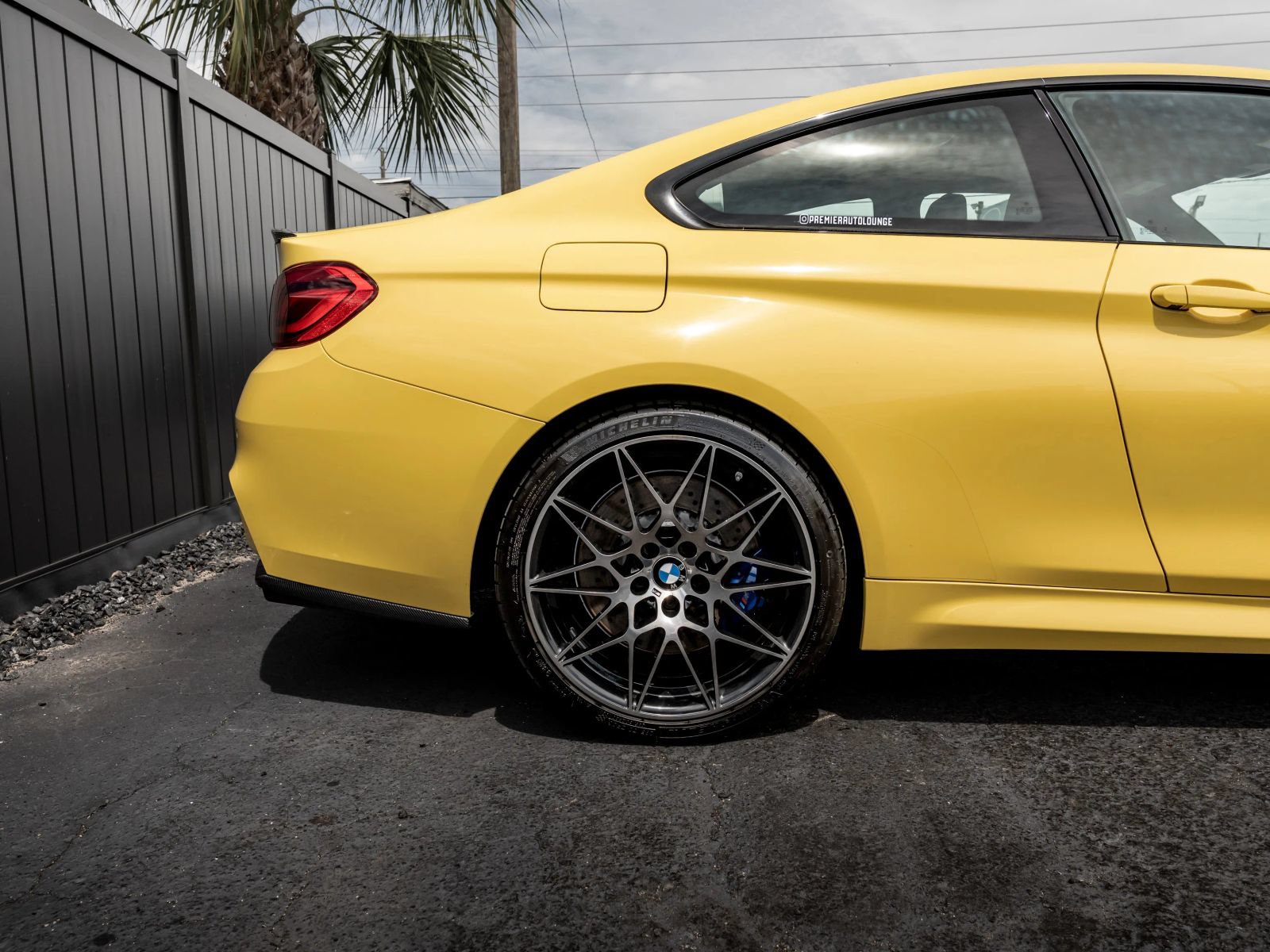 Used 2019 BMW M4 Coupe w/ Competition Package RWD image 11