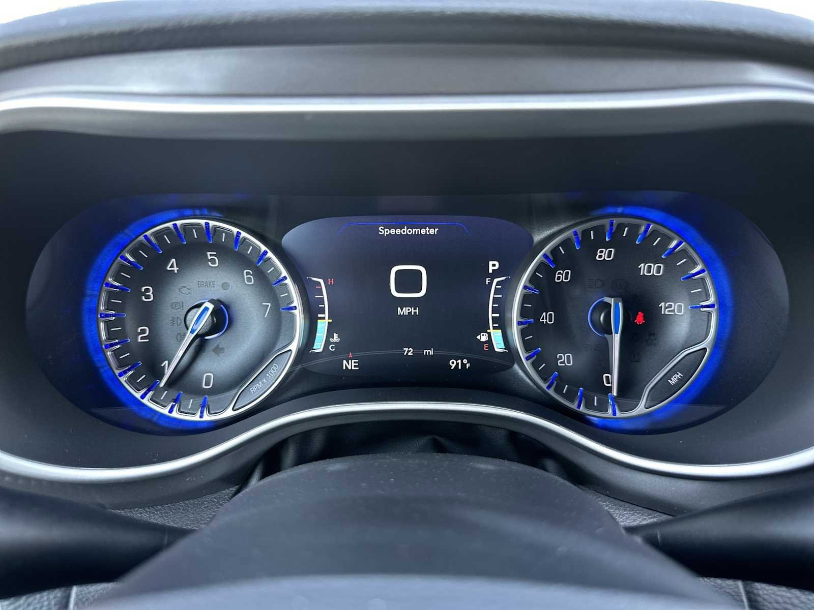 New 2026 Chrysler Pacifica Select FWD image 27