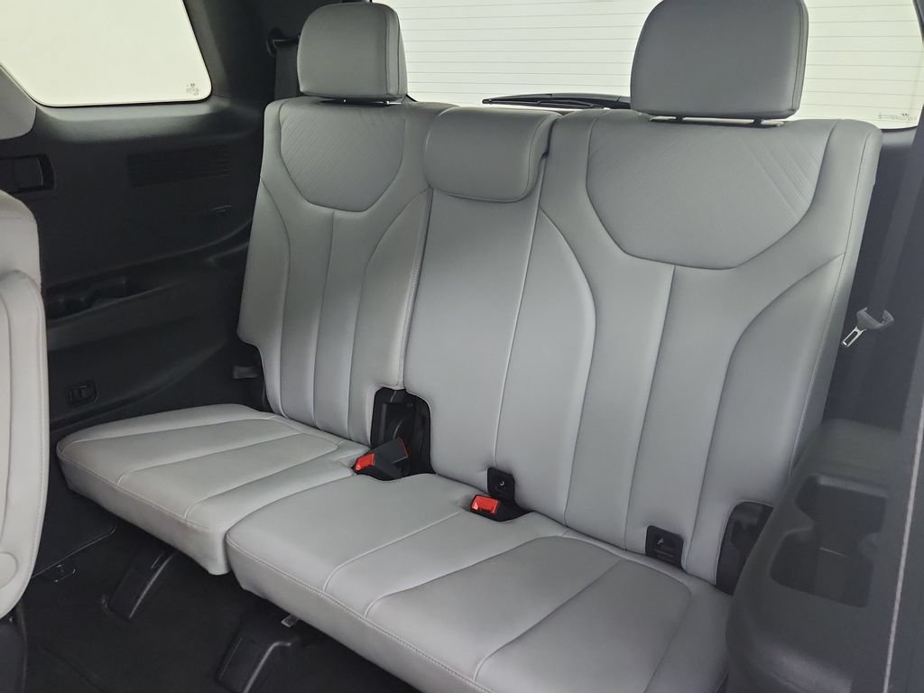 Used 2025 Hyundai Palisade SEL AWD/4WD image 35